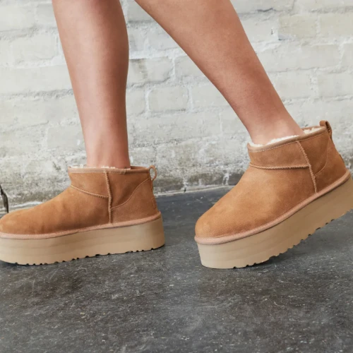 ugg-na-platformie-brazowe-ultyra-mini-platform