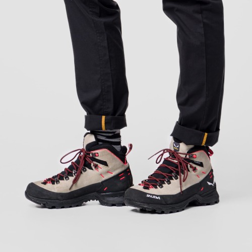 damskie-buty-trekkingowe