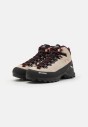 buty-damskie-trekkingowe