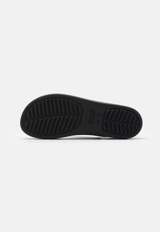 czarne-sandaly-damskie-na-platformie-crocs-brooklyn-low-wedge-black-podeszwa