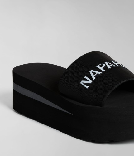 napapijri-dahlia-na4i8n-black-jednopaskowe-klapki-damskie-na-platformie