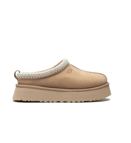 kapcie-ugg-tazz-platform-sand-kapcie-damskie-od-ugg-na-platformie-buty-ugg-tazz-bezowe