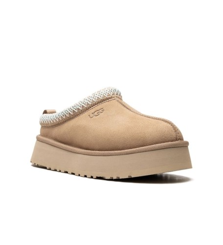 bezowe-kapcie-klapki-damskie-ze-skory-naturalnej-ugg-tazz-platform