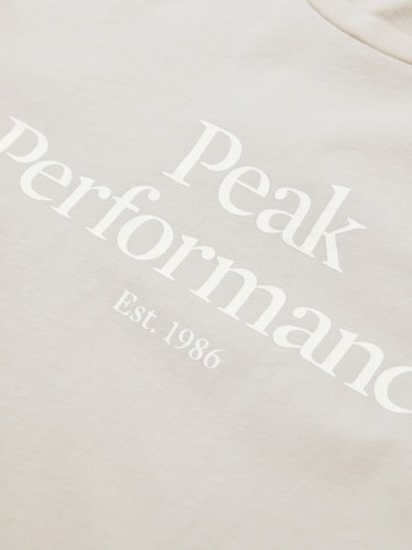 G79567080-peak-performance-original-tee-sand-fog