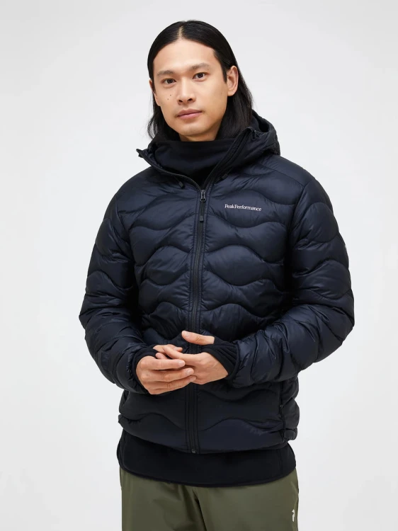 puchowa-kurtka-meska-peak-performance-helium-down-hood-black