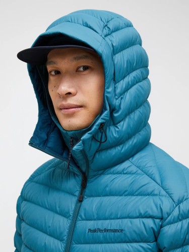 G79635110-peak-performance-frost-down-hood-jacket-infinity-teal