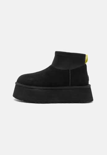 czarne-ugg-na-platformie