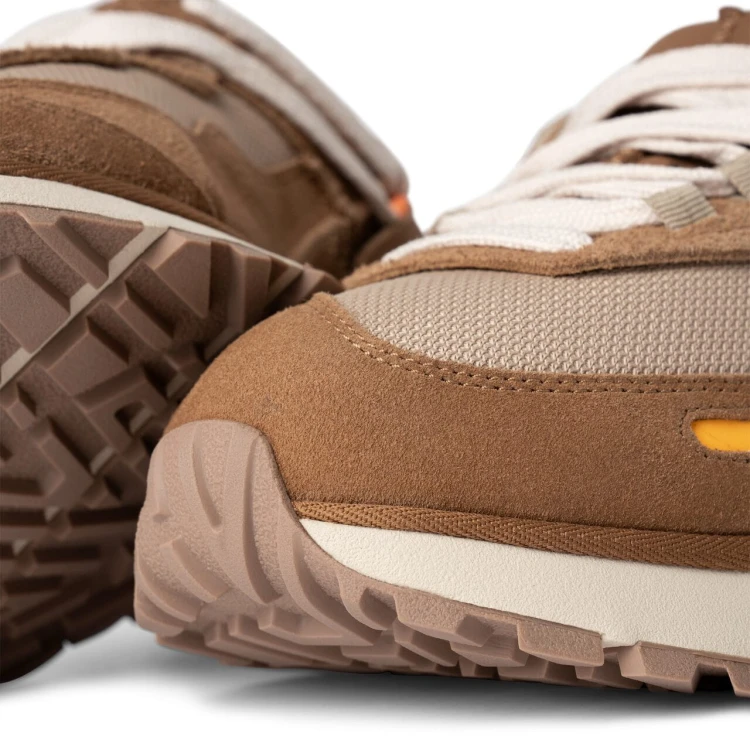 sneakersy-damskie-w-stylu-retro-ugg-retrofi-low