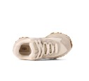 bezowe-sneakersy-damskie-marki-premium-ugg