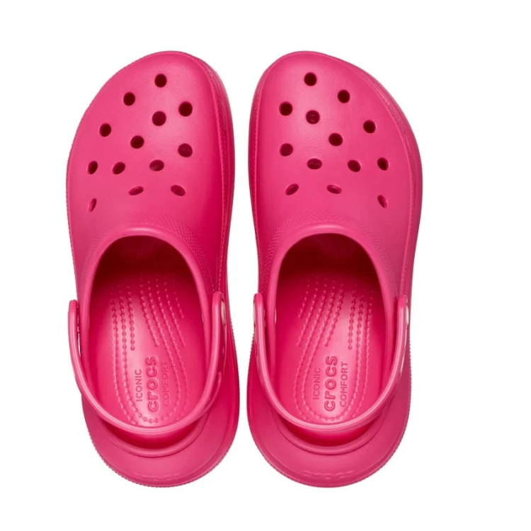 rozowe-klapki-crocs-na-platformie