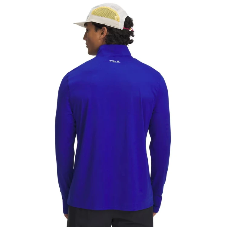 longsleeve-biegowy-under-armour-z-wycieciem-na-zegarel