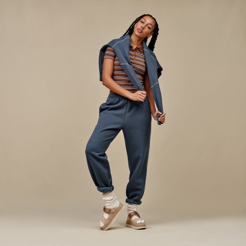 modne-bezowe-damskie-sandaly-ugg-goldenstar-glide-sand