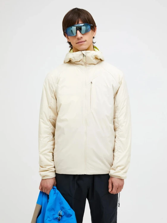kurtka-meska-peak-performance-freelight-reversible-hood