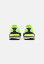 bialo-zielone-biegowe-buty-meskie-under-armour