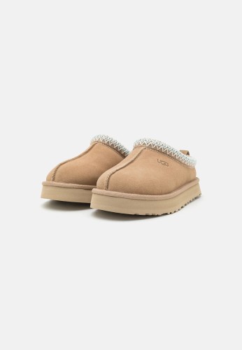 tazz-k-sand-ugg.jpg