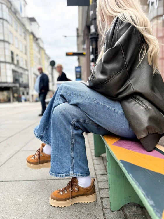 damskie-buty-w-stylu-retro