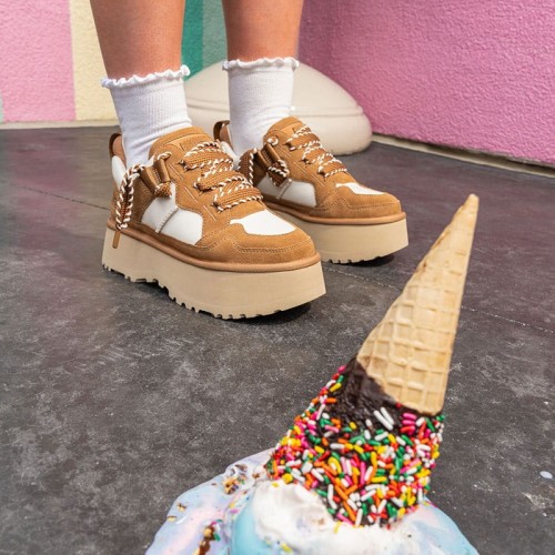 damskie-brazowe-ugg-astromel-chestnut-1171541-na-nodze.jpg