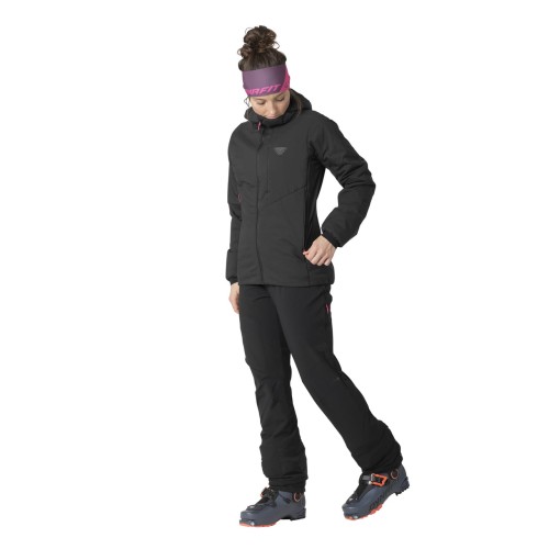 kurtka-damska-izolacyjna-blacklight-primaloft-black-out-stylizacja.jpg