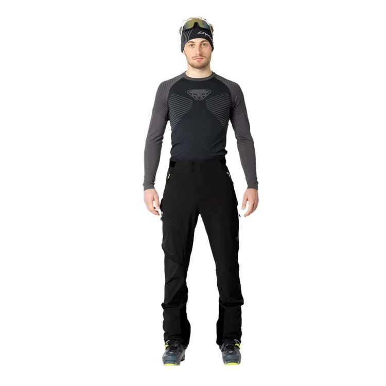 spodnie-meskie-dynafit-blacklight-dynastretch-black-out-stylizacja.jpg
