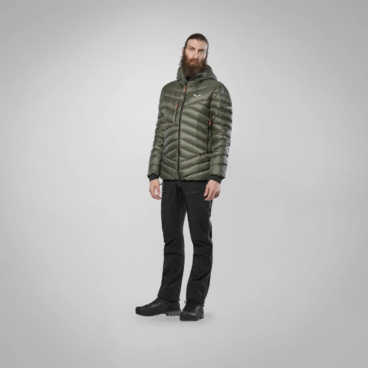 salewa-ortles-medium-3-rds-down-jacket-men-faded-green-kurtka-puchowa-meska-01.jpg