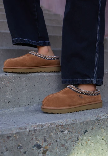ugg-tasman-chestnut