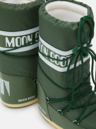buty-zimowe-damskie-moon-boot-icon-nylon-forest-green-detal-logo