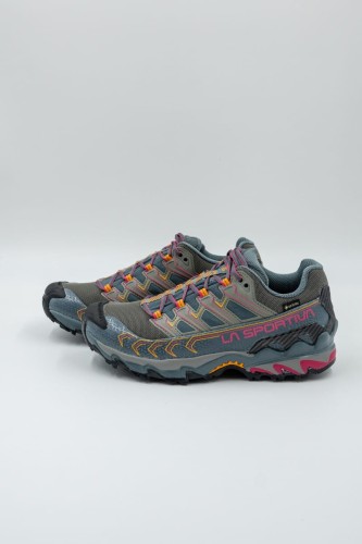 la-sportiva-ultra-raptor-ii-woman-gtx-46s903408 (1).jpg