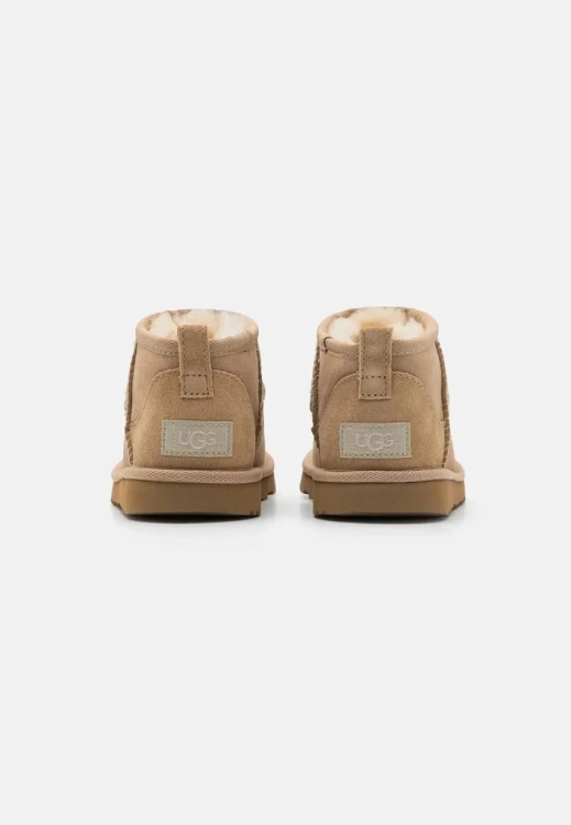 ugg-buty-dzieciece-classic-ultra-mini-sand-1130750k-san-01.jpg