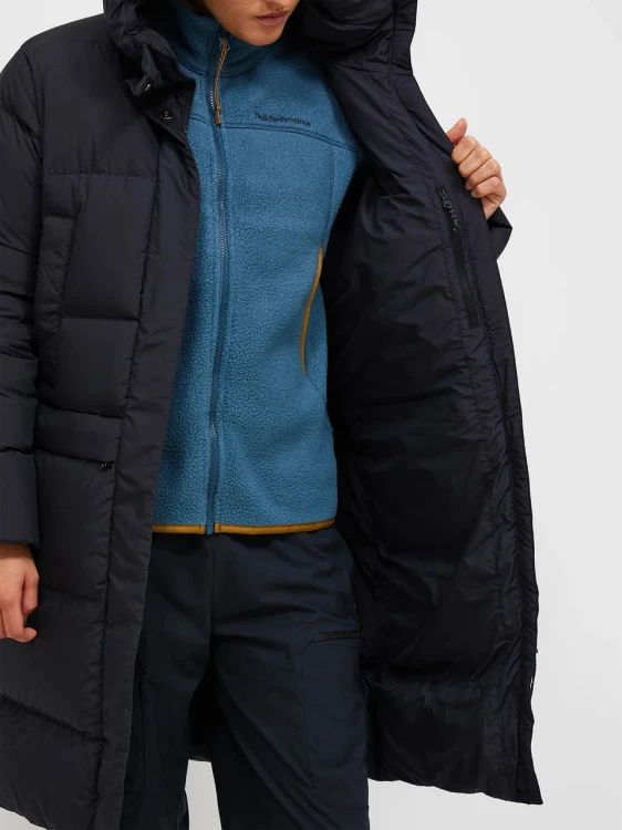 kurtka-parka-puchowa-damska-peak-performance-down-black-wnetrze