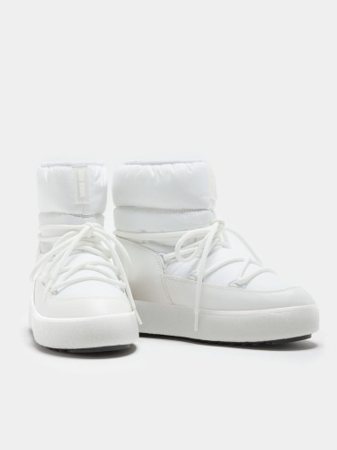 biale-sniegowce-damskie-moon-boot-wodoodporne