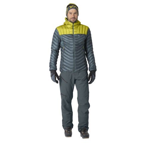 kurtka-puchowa-meska-dynafit-ridge-ultralight-down-golden-lime-stylizacja