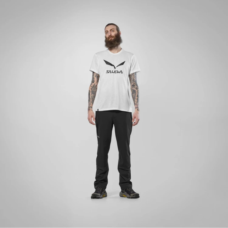 koszulka-meska-szybkoschnaca-salewa-solidlogo-dry-white-stylizacja
