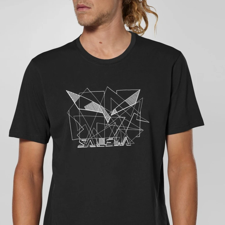 koszulka-meska-salewa-eagle-geometric-black-detal-logo