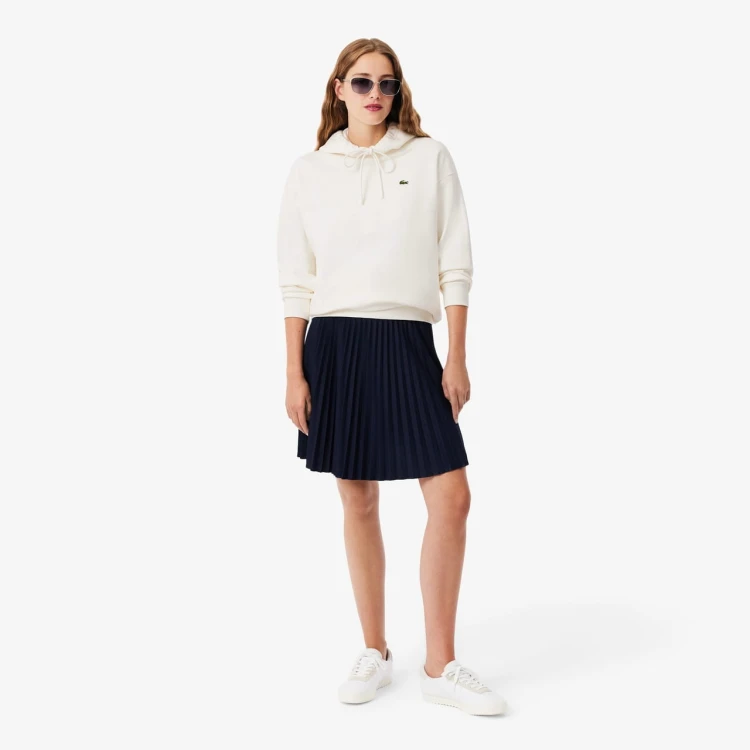 damska-bluza-z-kapturem-lacoste-oversized-fleece-blanc-stylizacja