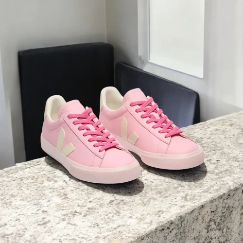 buty-Veja-Campo-leather-guimauve-pierre-petale-2-Coleccion-Regaliz-Funwear-otono-invierno-SS2025-750x750.webp