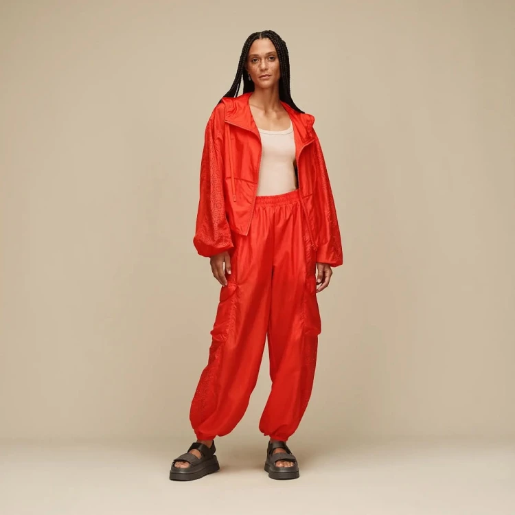 sandaly-damskie-ugg-goldenglow-embossed-dense-smoke-1175311-dnss-3.jpg