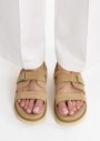 sandaly-damskie-bezowe-ugg-goldenstar-gleam-mustard-seed-1175122-MDSD-2.jpg