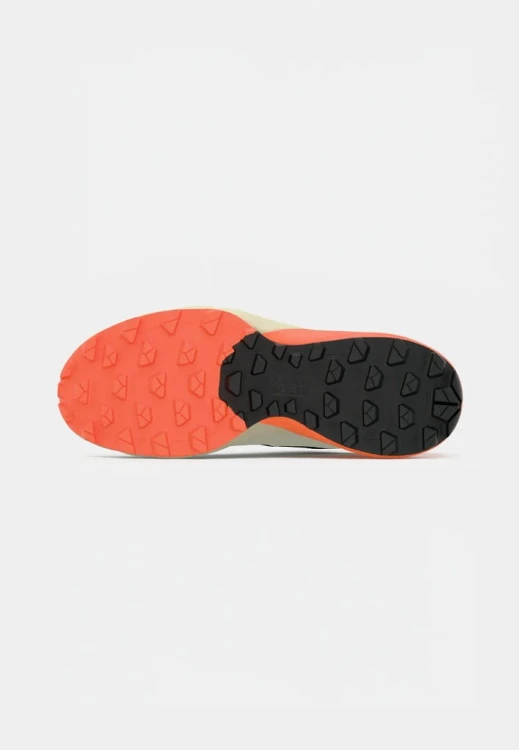 buty-biegowe-dynafit-ultra-overcast-black-out-4.jpg