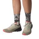 dynafit-run-wild-crew-socks-overcast-skarpety-trailowe-bezowe-przod
