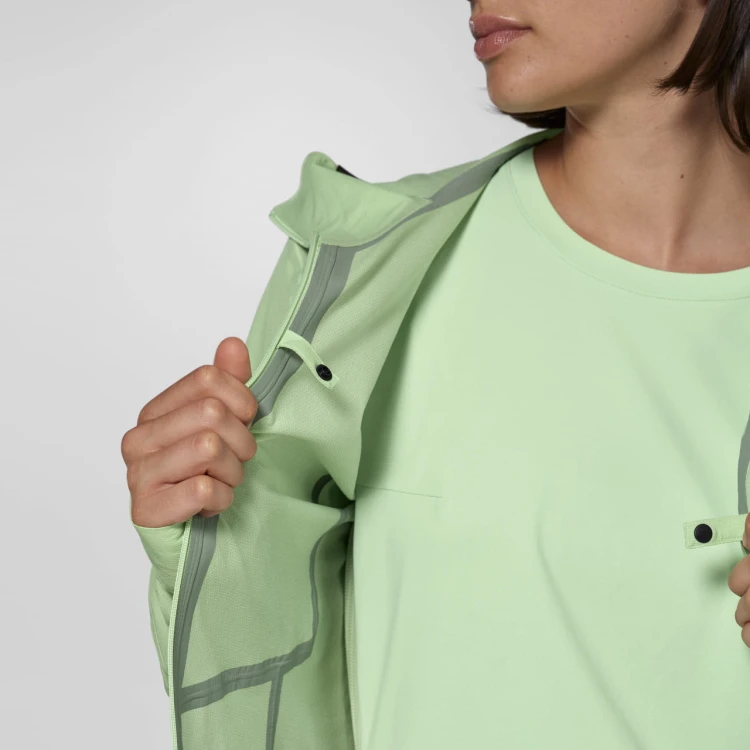 salewa-pedroc-2-ptx-2-5l-light-jacket-women-podklejane-szwy-powertex-2-5l