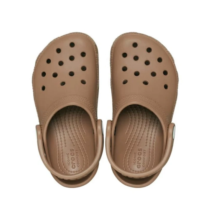 klapki-dzieciece-crocs-classic-clog-milk-chocolate-para-widok-z-gory