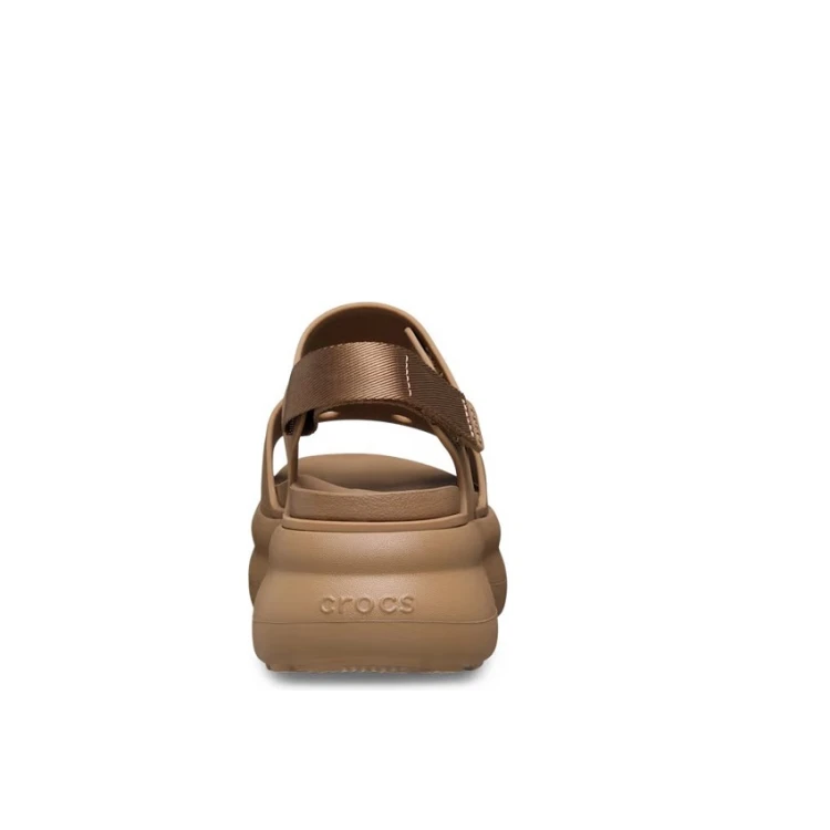 brazowe-sandaly-damskie-na-platformie-crocs-soho-y-strap-sepia-tyl-zapietek
