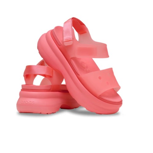 sandaly-damskie-crocs-na-platformie-soho-frosted-y-strap-guava-para