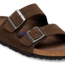 klapki-damskie-birkenstock-arizona-bs-suede-carafe-tonal-detal-metalowe-sprzaczki