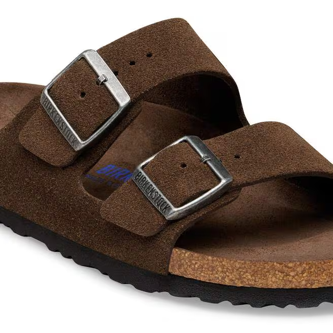 klapki-damskie-birkenstock-arizona-bs-suede-carafe-tonal-detal-metalowe-sprzaczki