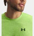 koszulka-meska-under-armour-tech-pixelate-fade-green-detal-logo