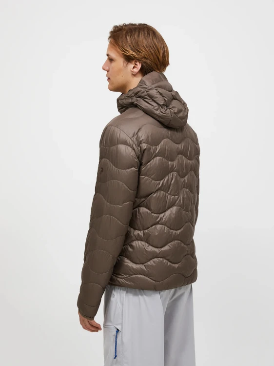 puchowa-kurtka-meska-peak-performance-helium-down-hood-terrain-tan-profil