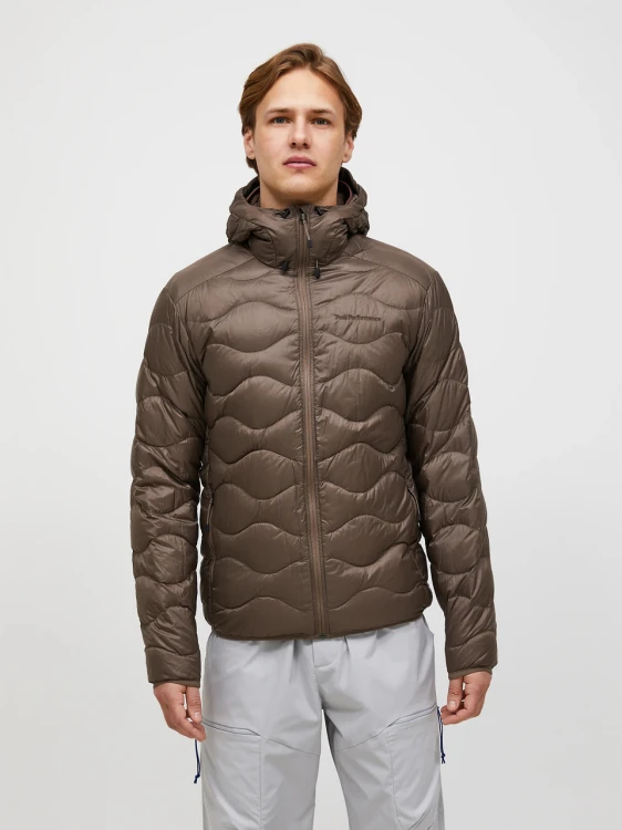 puchowa-kurtka-meska-peak-performance-helium-down-hood-terrain-tan-przod