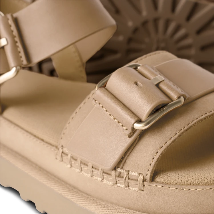 sandaly-damskie-skorzane-ugg-goldenstar-villa-mustard-seed-1167392-mdsd-detal-klamry.jpg