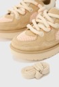 buty-ugg-lo-lowmel-mesh-sand-castle-multi-1175300-sdcst-detal-sznurowki.jpg